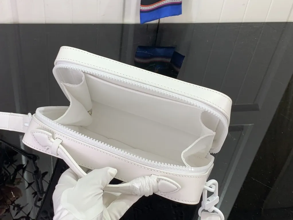 Louis Vuitton bag - LITELUX