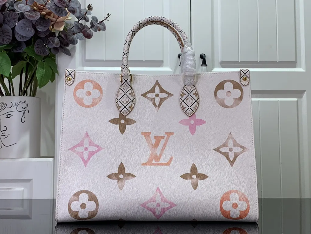 Louis Vuitton bag - LITELUX