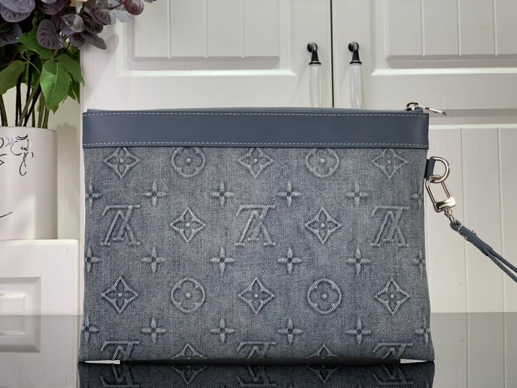 Louis Vuitton bag - LITELUX