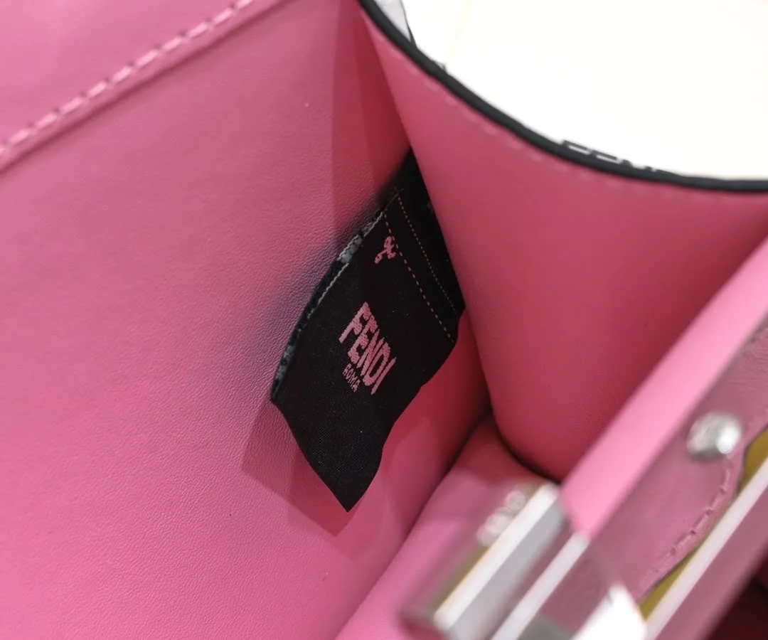 FENDI Peekaboo Crocodile Leather sliver hardware 23ss 335 Size: 20*15cm - LITELUX