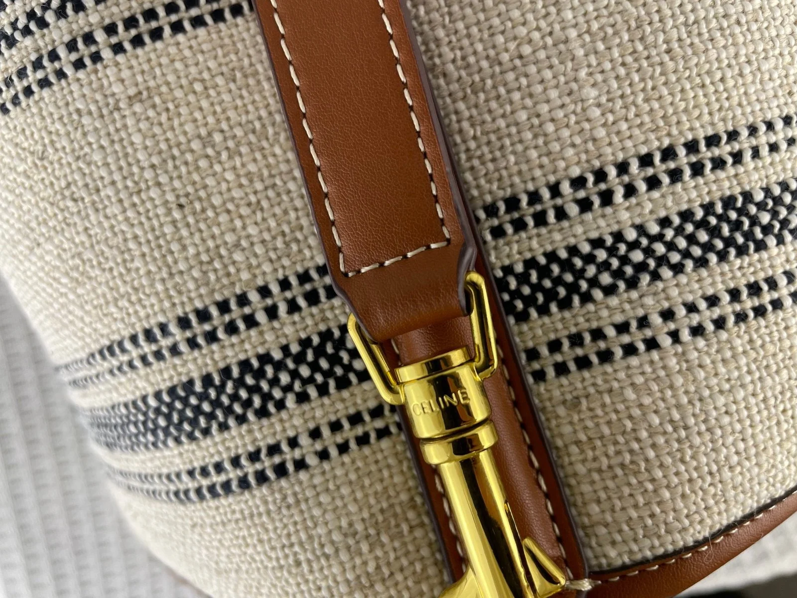 CELINE Fabric cow leather bucket bag with little wallet 1188 Size: 29*25*23cm - LITELUX