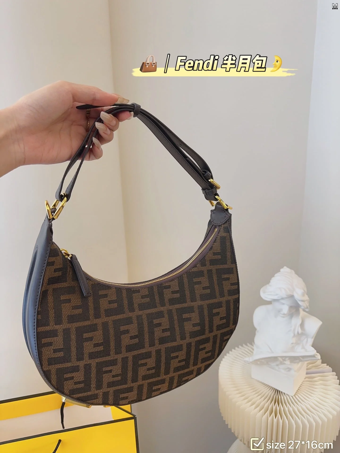 FENDI half moon bag Underarm bag Size: 28*16cm - LITELUX