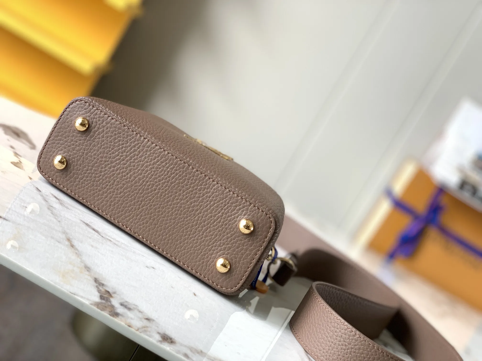 Louis Vuitton bag - LITELUX