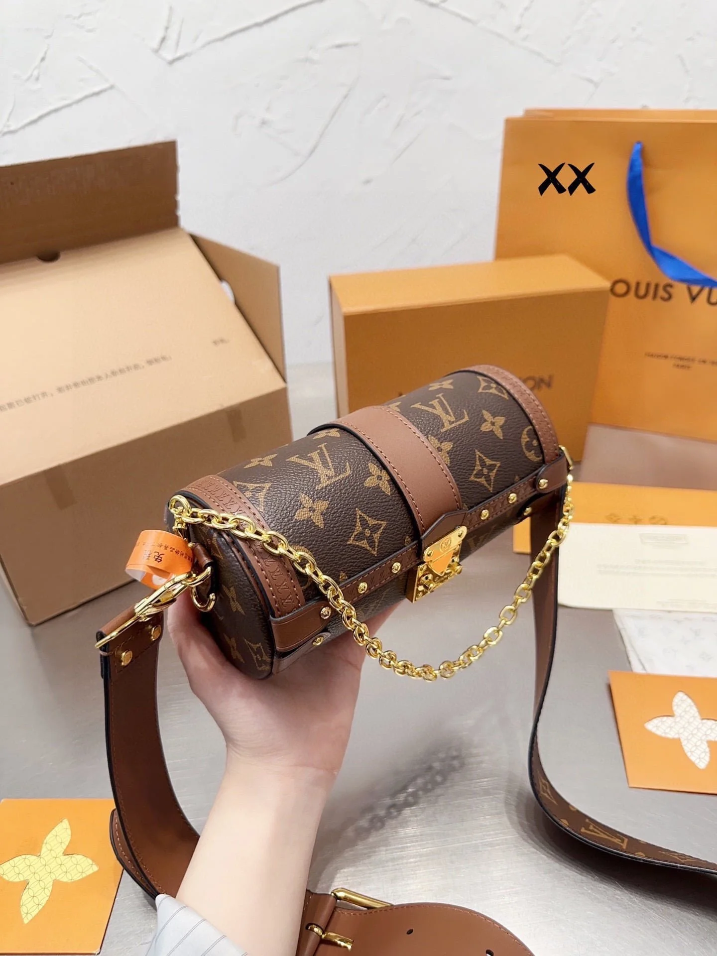 Louis Vuitton / LV prefall papillon trunk monogram round flip latch design crossbody bag - LITELUX