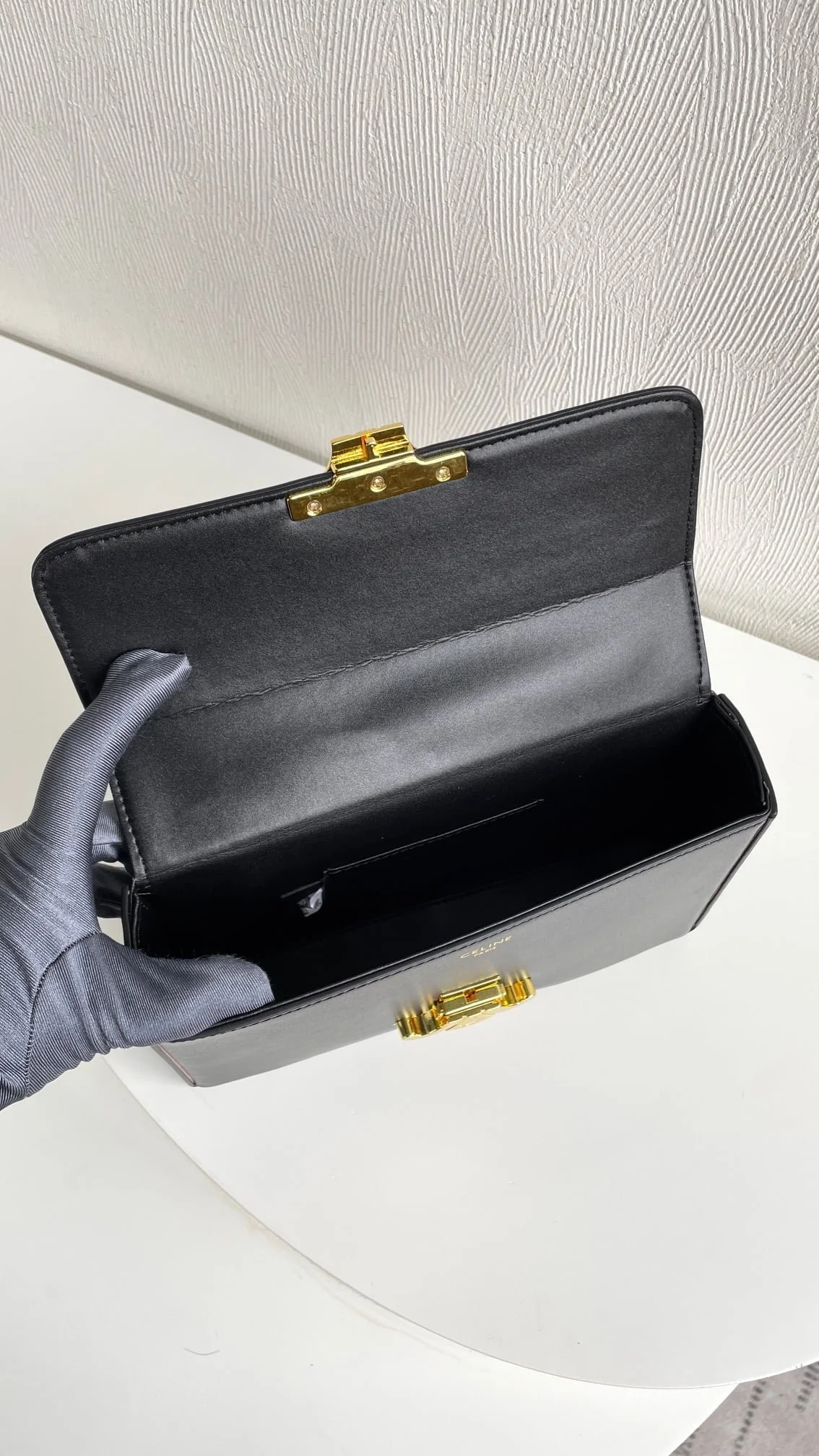 CELINE Arc de Triomphe Black with Chain 8067 size: 22 X 13.5 X 6cm - LITELUX