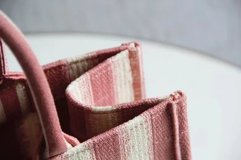 Dior Bag  – 115572781 - LITELUX