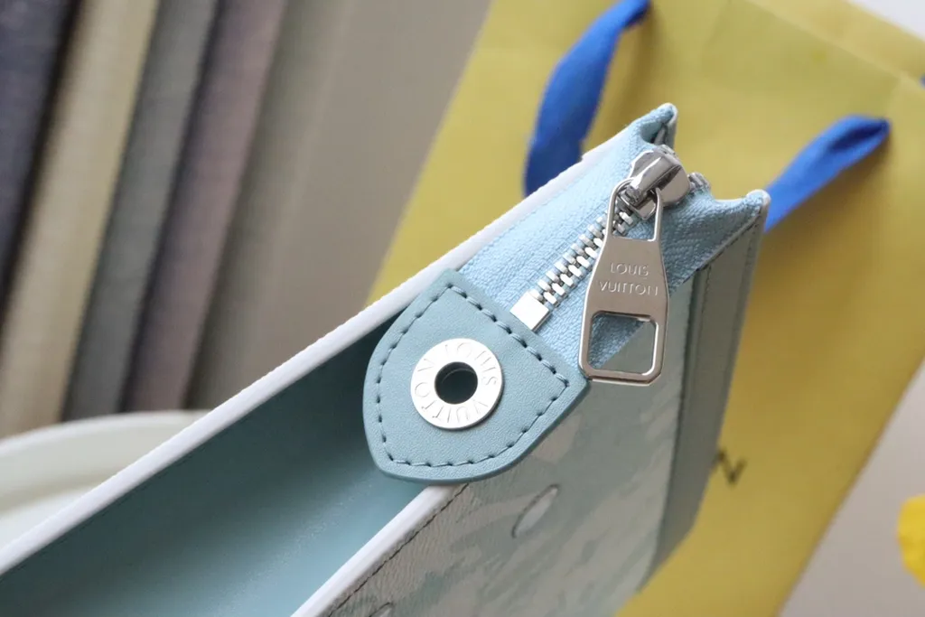 Louis Vuitton bag - LITELUX