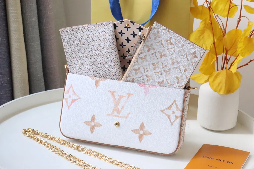 Louis Vuitton bag - LITELUX