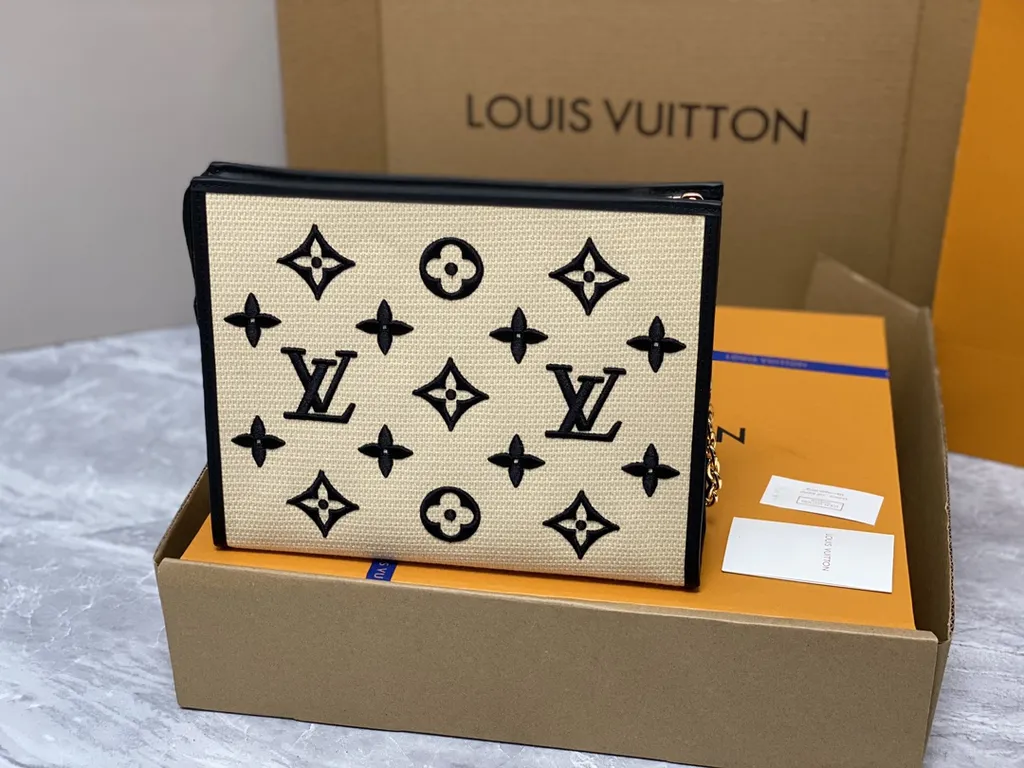 Louis Vuitton bag - LITELUX