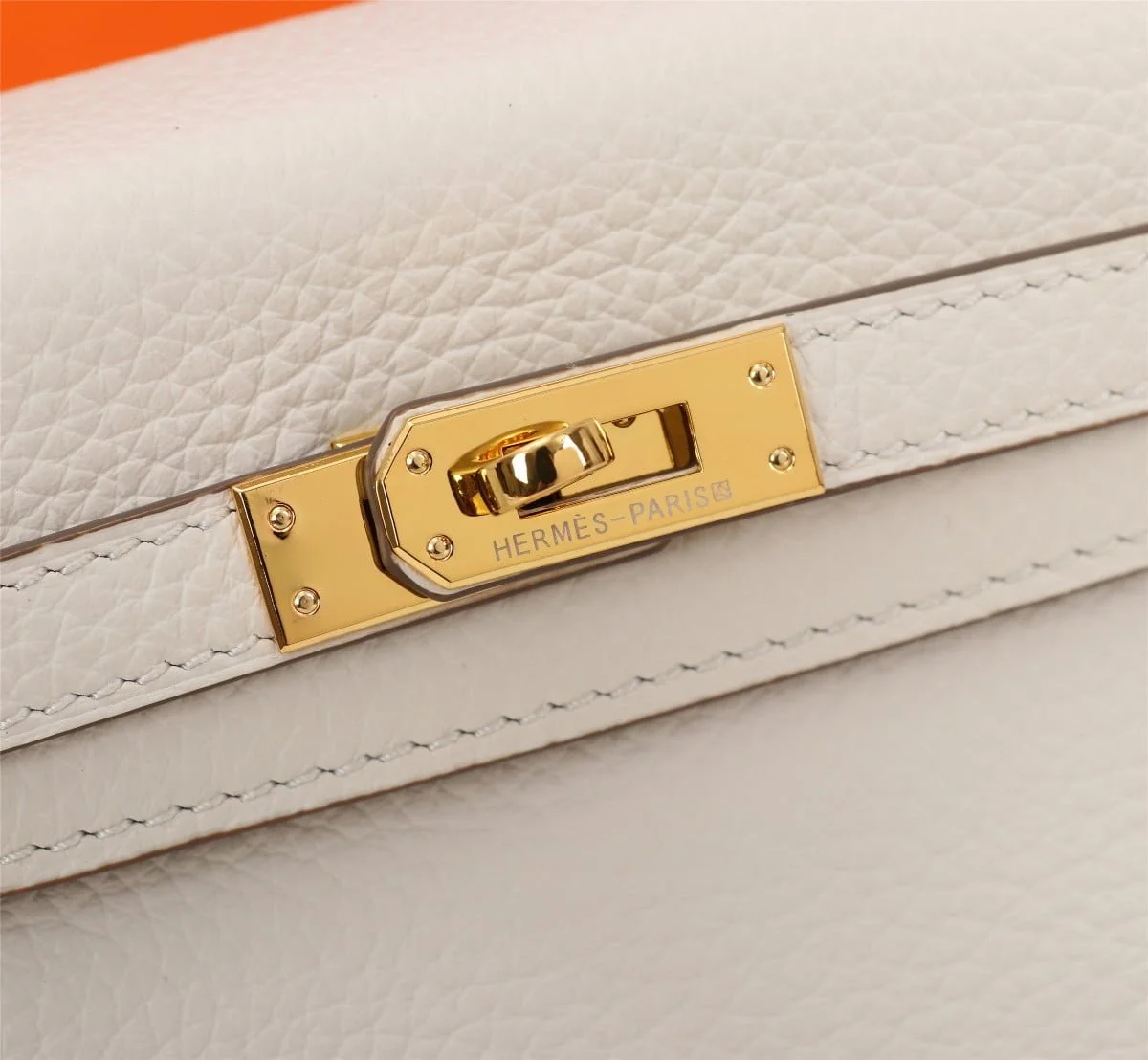 Hermès Kelly Togo Calf Gold hardware Milkshake white size: 25Cm/ 28Cm - LITELUX