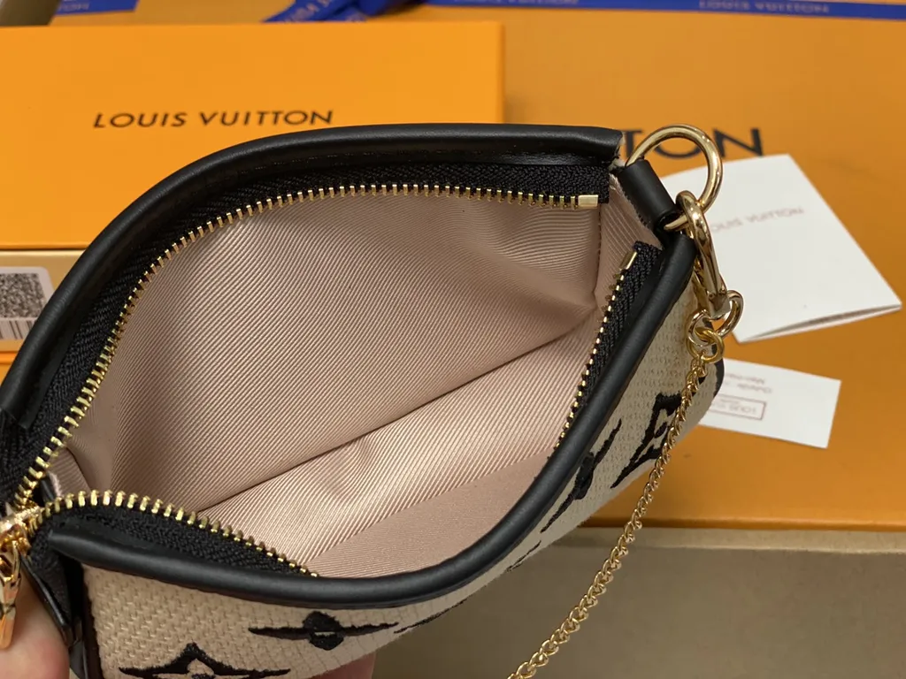 Louis Vuitton bag - LITELUX