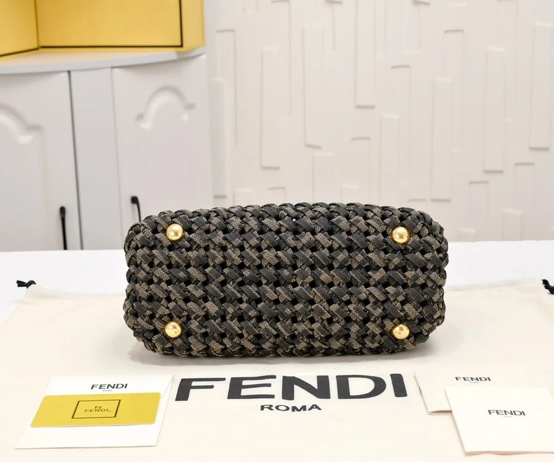 FENDI peekaboo knit Classic handbag 0363 Size: 23*7*18cm - LITELUX