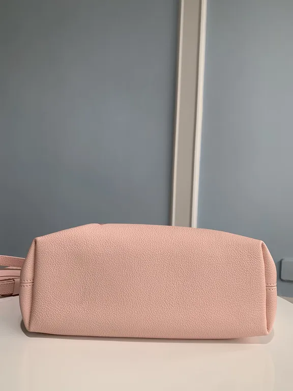 Louis Vuitton bag - LITELUX
