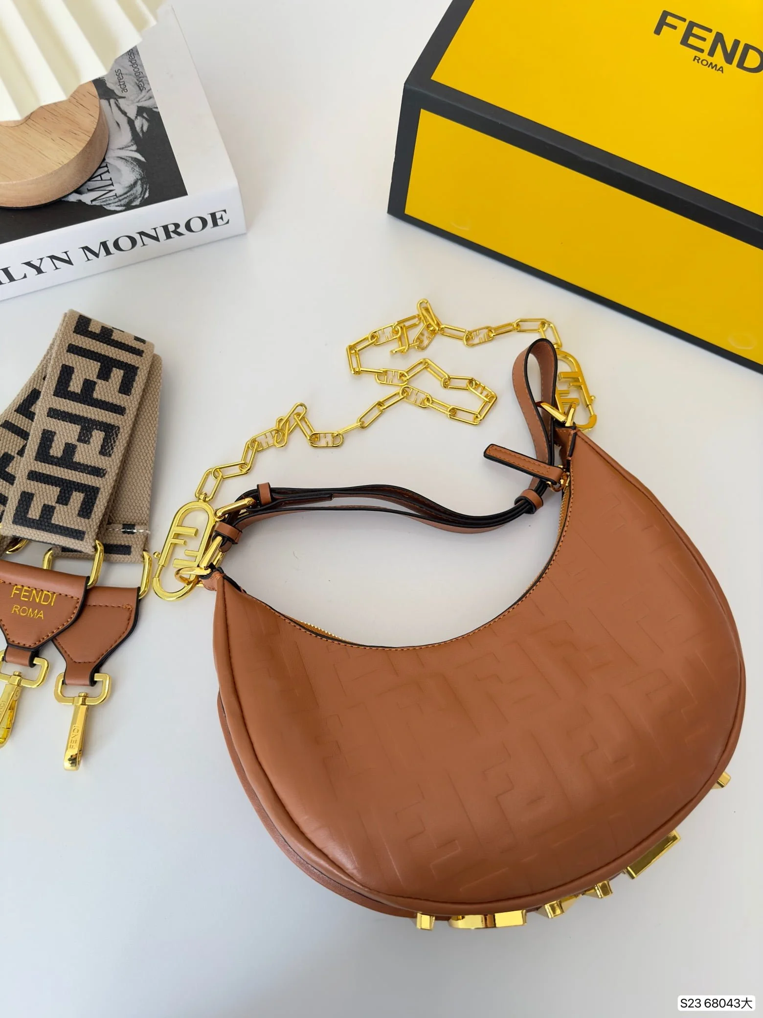 FENDI half moon bag Underarm bag size: 28*16cm - LITELUX