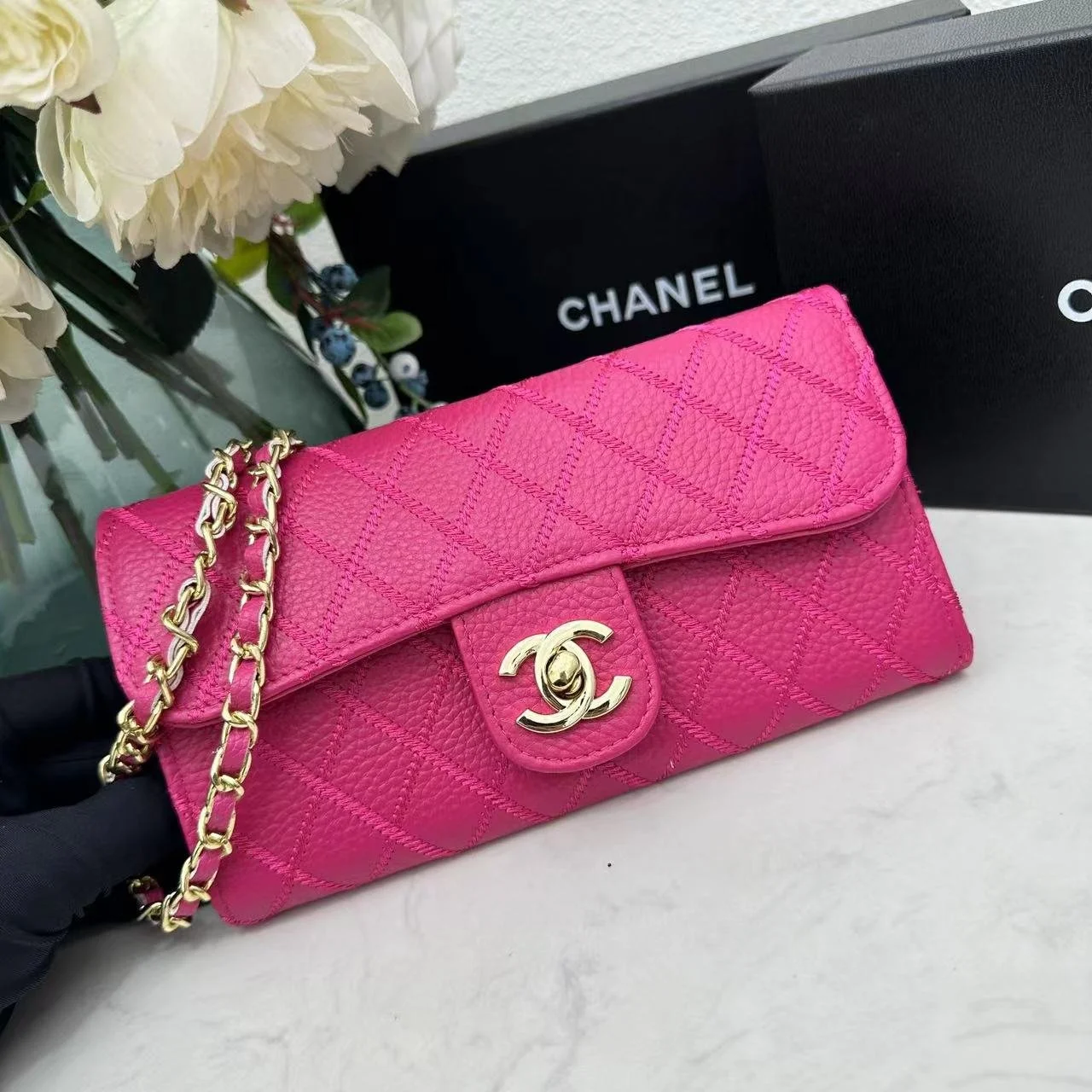 Chanel chain crossbody bag diamond and litchi cowhide Rose red 50098 size: 19*10*3.5cm - LITELUX