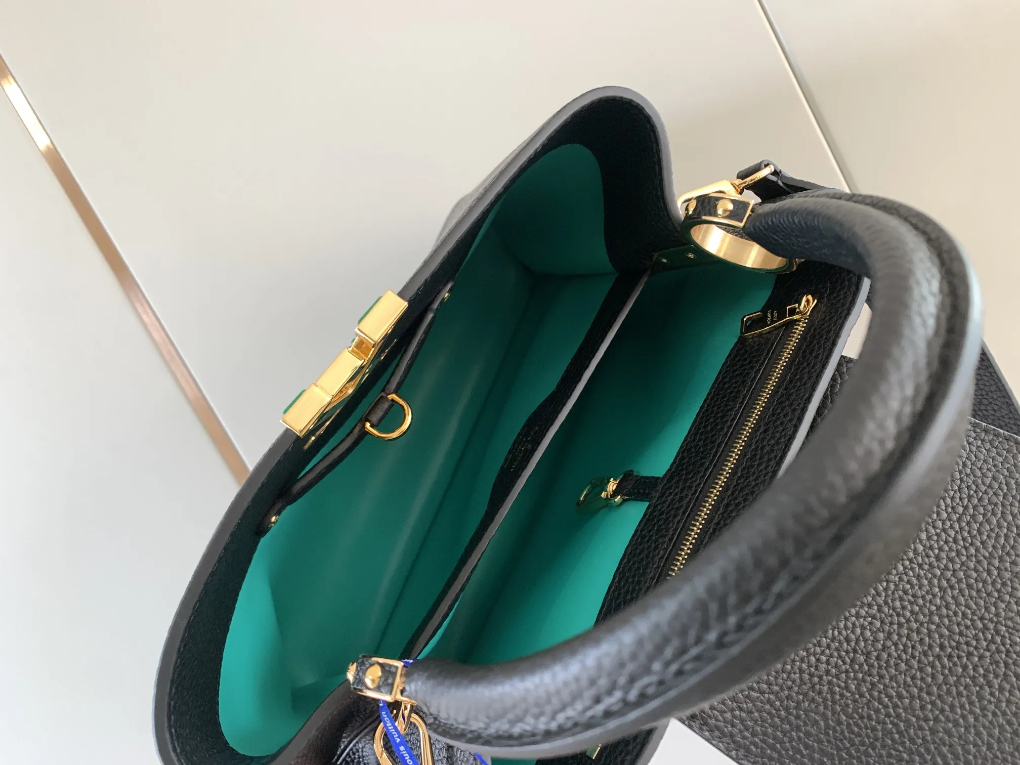 Louis Vuitton bag - LITELUX