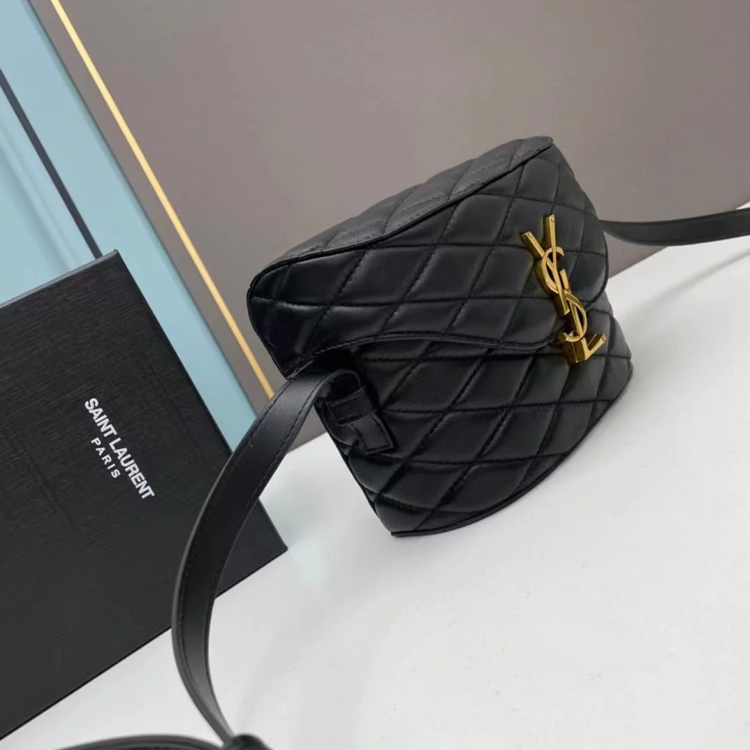 YSL JUNE Quilted sheep leather box bag with gold hardware 710080 size: 19 *15 *8cm - LITELUX