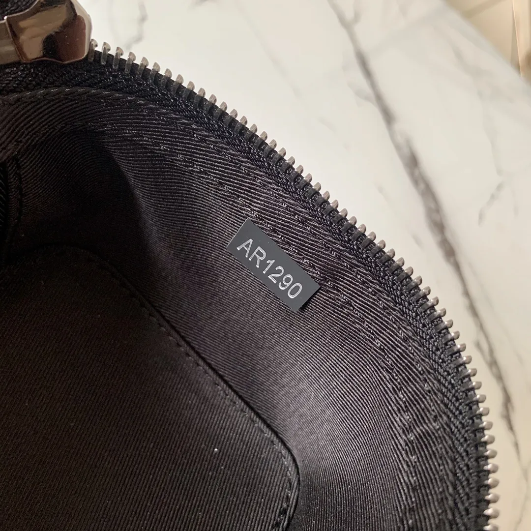 Louis Vuitton bag - LITELUX