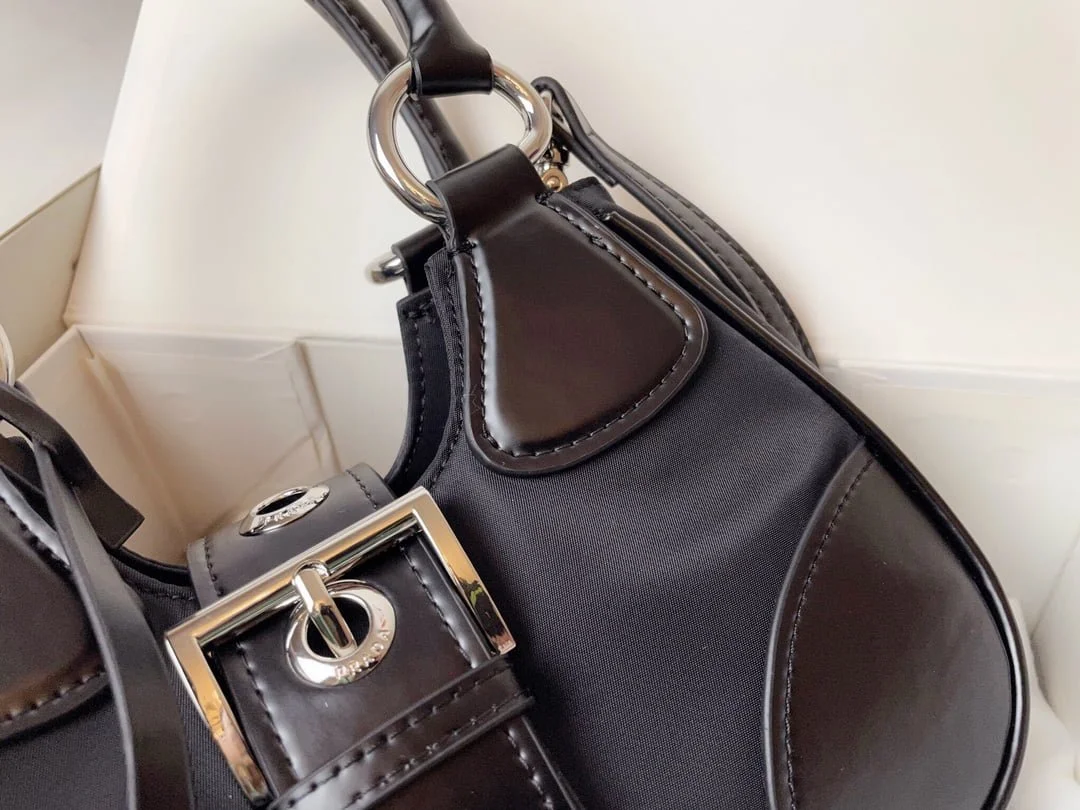 Prada Nylon and leather splice Underarm bag black 1BA381 size: 22.5cm - LITELUX