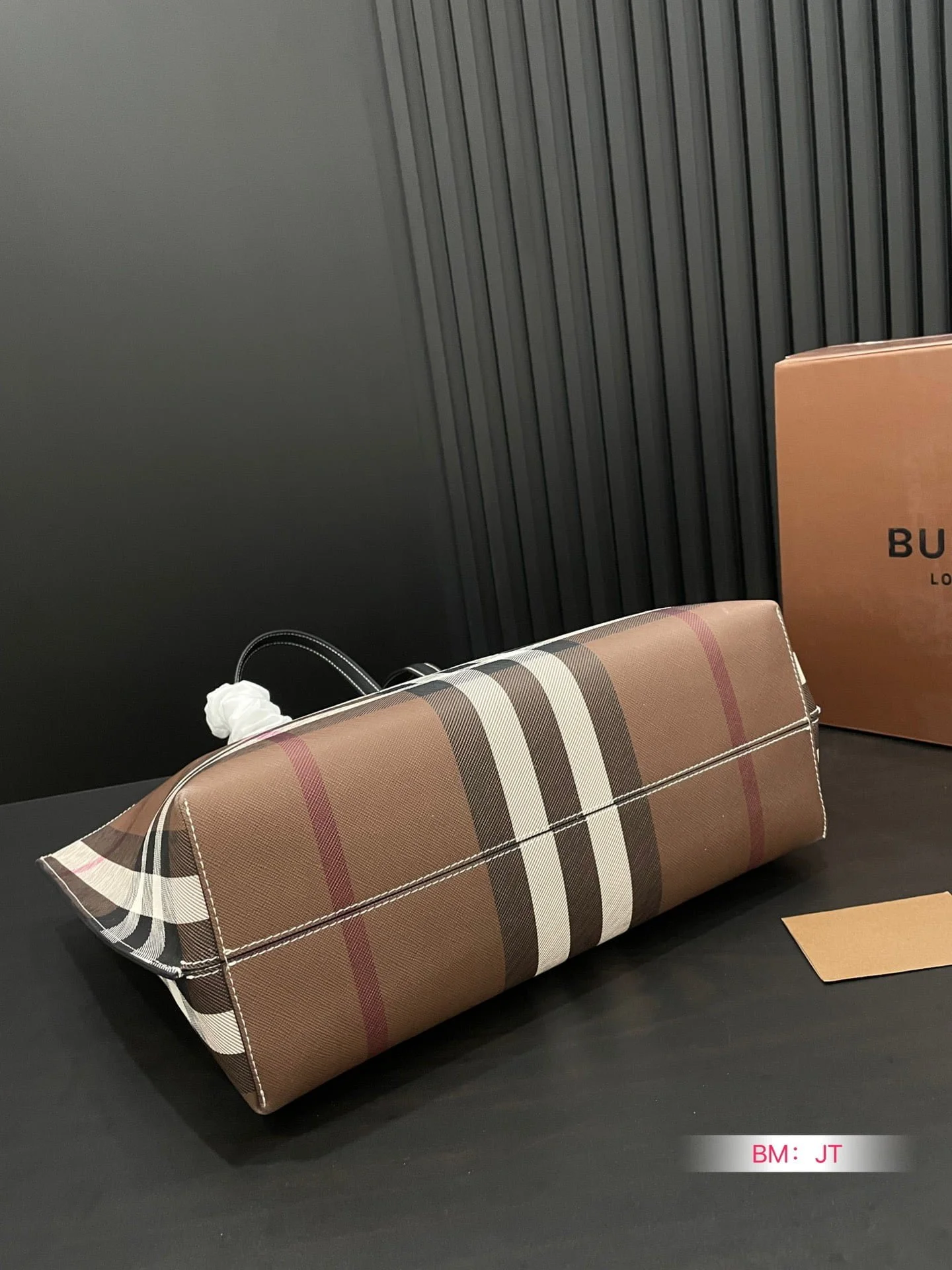 Burberry tote Shopping bag size: 34*26cm - LITELUX