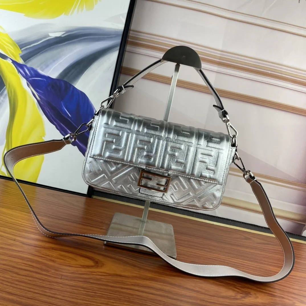 FENDI BAGUETTE Embossed design Sliver Handbag F0191 Size: 26x5x15cm - LITELUX