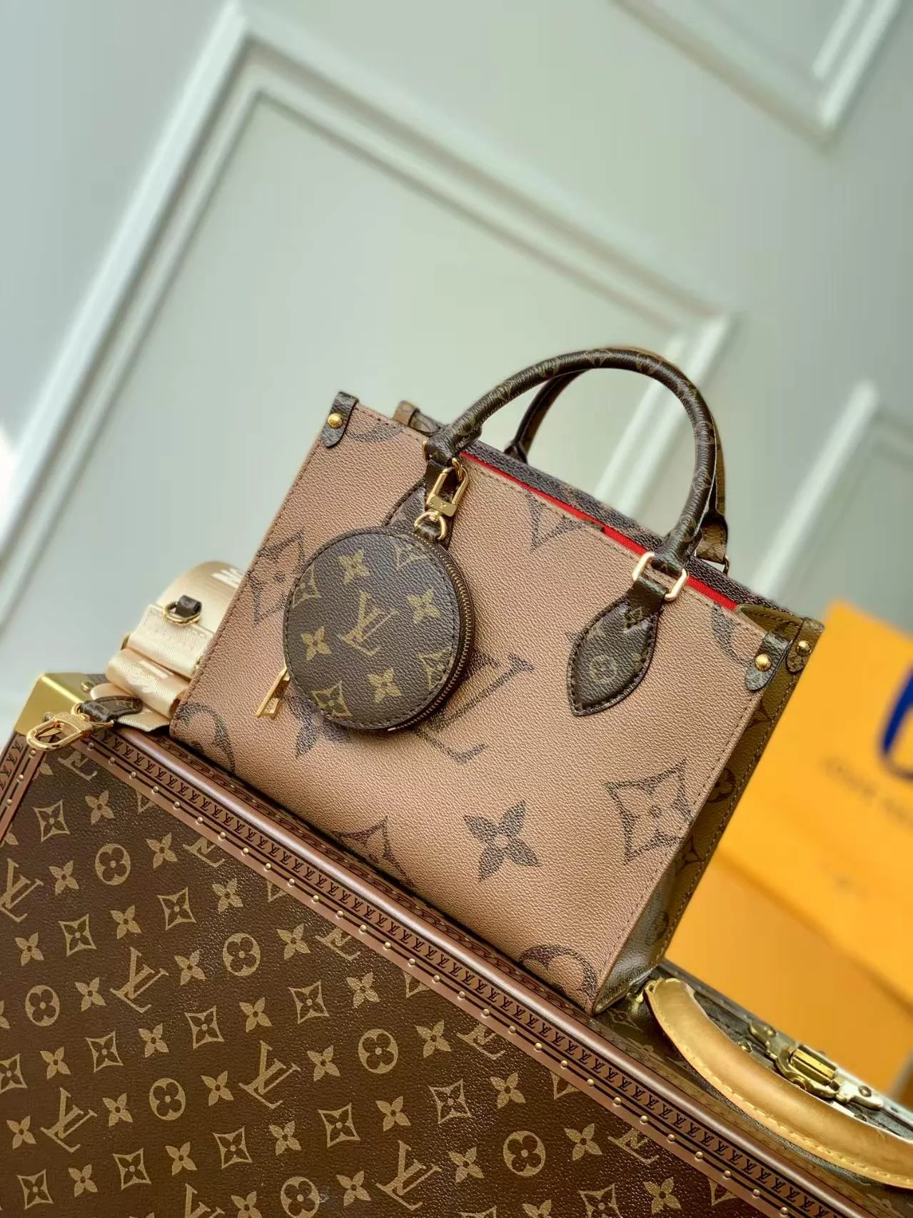 2025 Louis vuitton OnTheGo - LITELUX