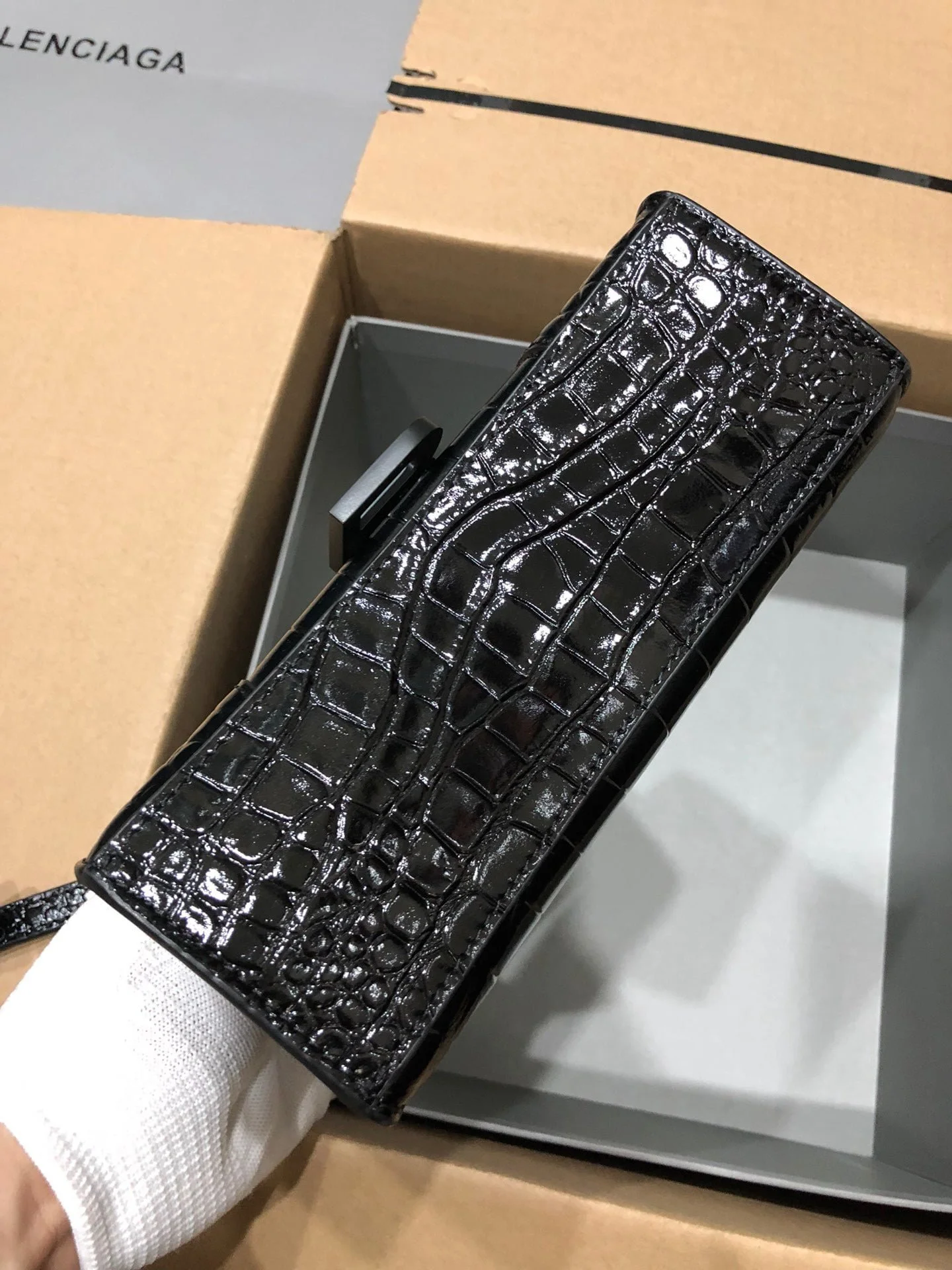 Balenciaga hourglass crocodile with black buckle size S: 19*8*21cm  L: 23x10x24cm - LITELUX