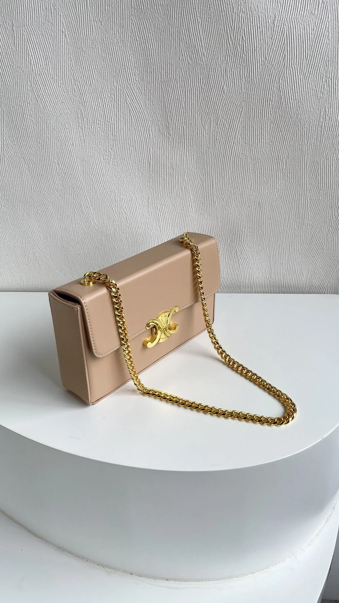 CELINE Arc de Triomphe Pink with Chain Size: 22 * 13.5 * 6cm - LITELUX
