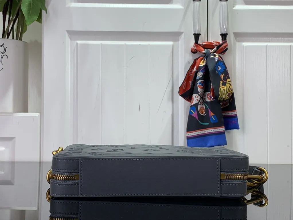 Louis Vuitton bag - LITELUX