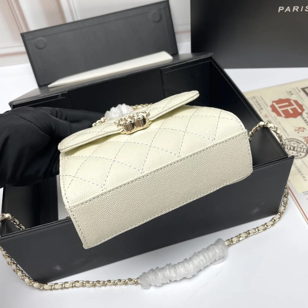 Chanel Black Horse Kelly Lichee cowhide long handle bag 9100 white size:19*10*4.5cm - LITELUX