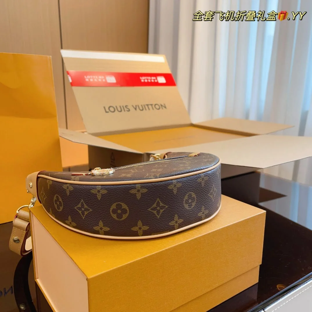 Louis Vuitton / LV Underarm bag size: 23*6*18cm - LITELUX
