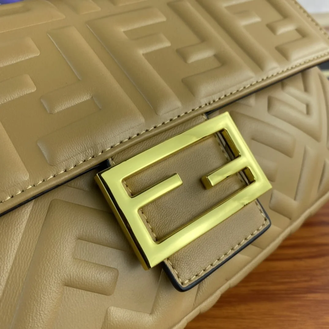 FENDI BAGUETTE Embossed design Ginger Handbag F0191 Size: 26x5x15cm - LITELUX