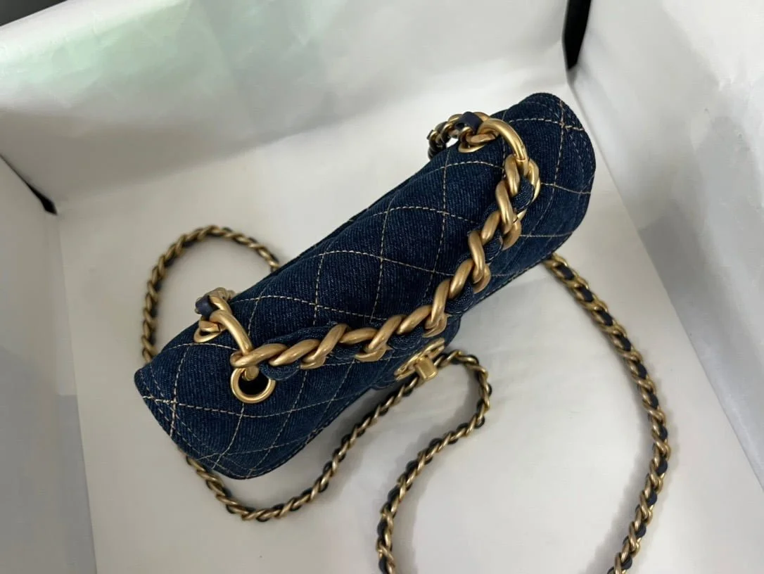 Chanel 23s denim postman cover bag 尺寸:14*19*6cm - LITELUX