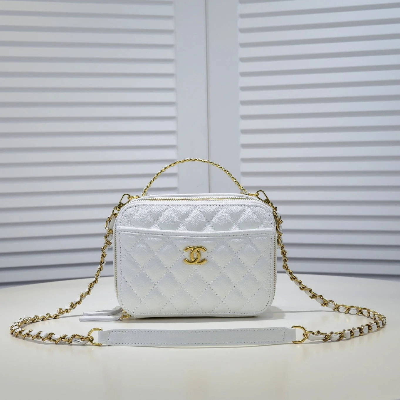Chanel Caviar alphabet Camera chain crossbody White handle bag - LITELUX