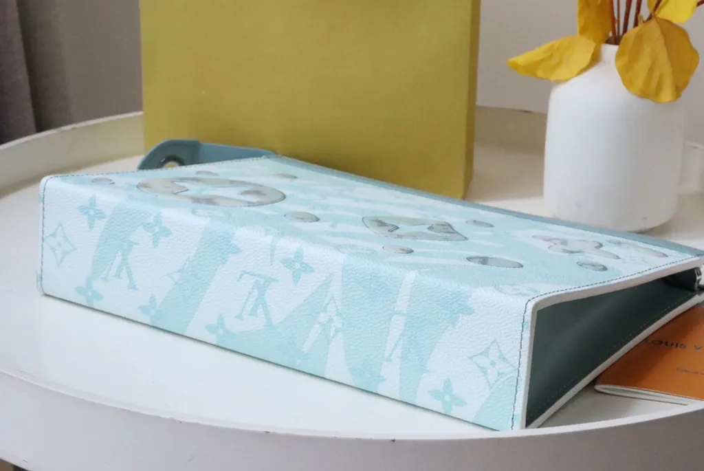 Louis Vuitton bag - LITELUX