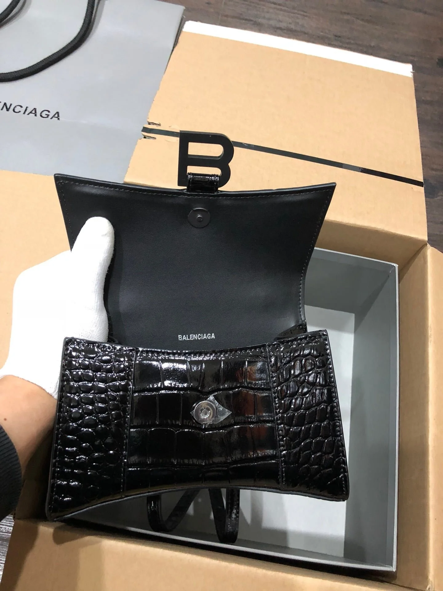 Balenciaga hourglass crocodile with black buckle size S: 19*8*21cm  L: 23x10x24cm - LITELUX