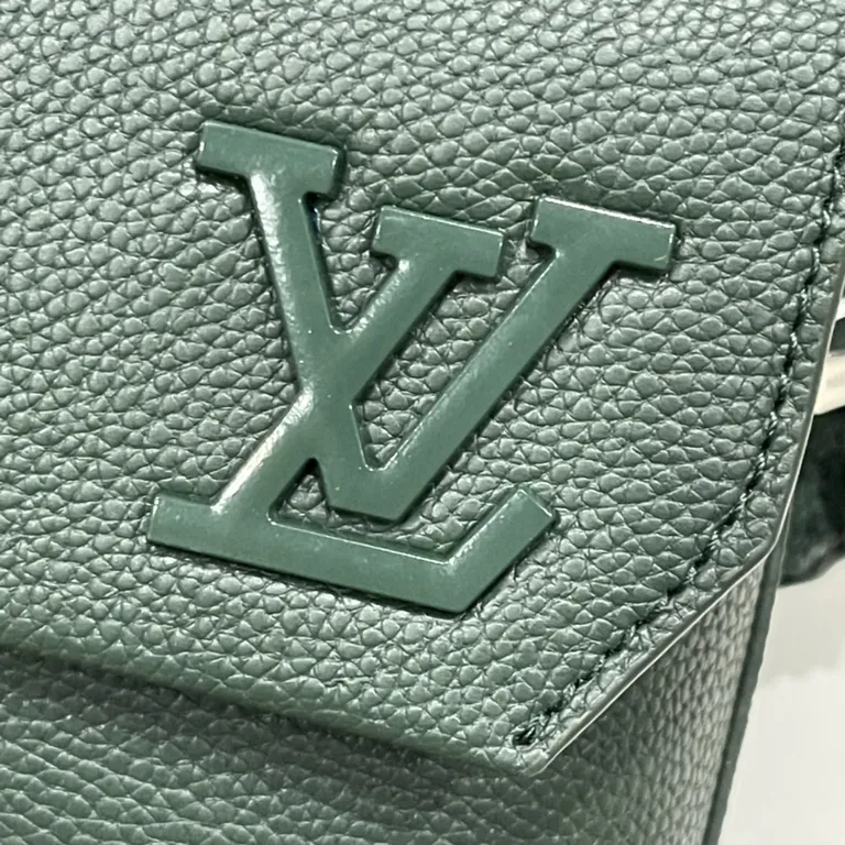 Louis Vuitton bag - LITELUX