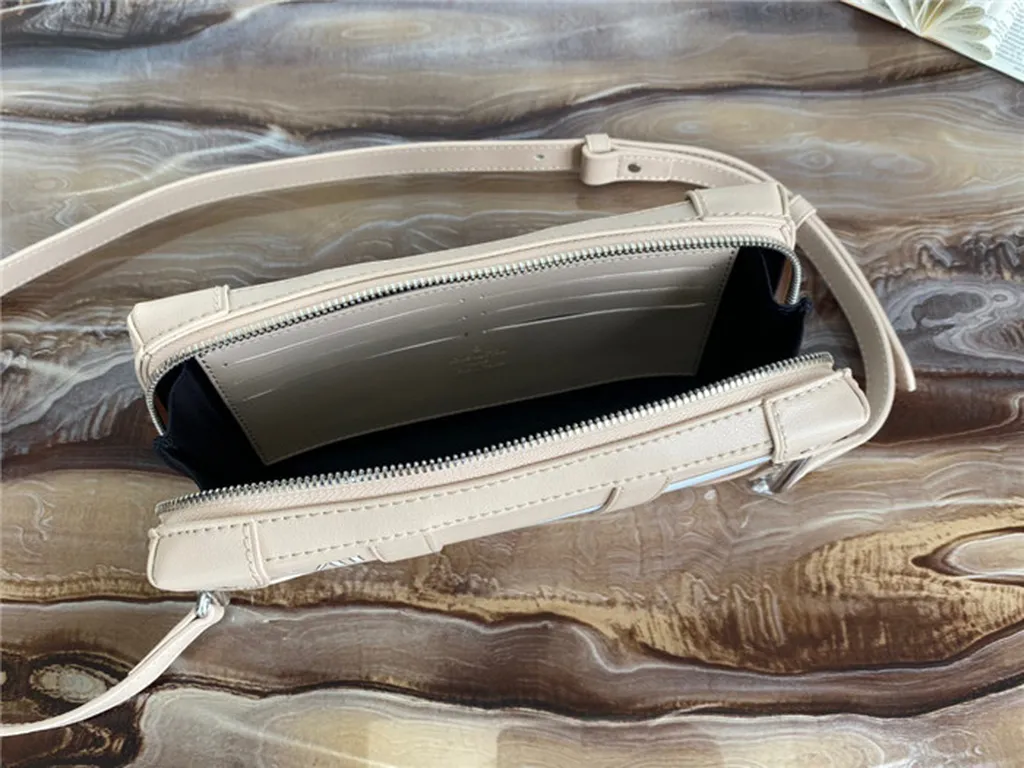 Louis Vuitton Bag - LITELUX