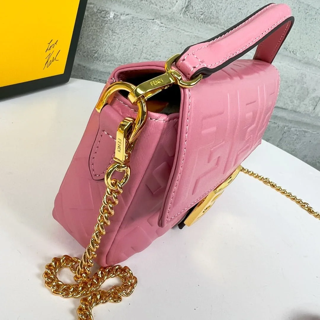 FENDI BAGUETTE Mini Chain Strap Pink Handbag Size: 4*18*11cm - LITELUX
