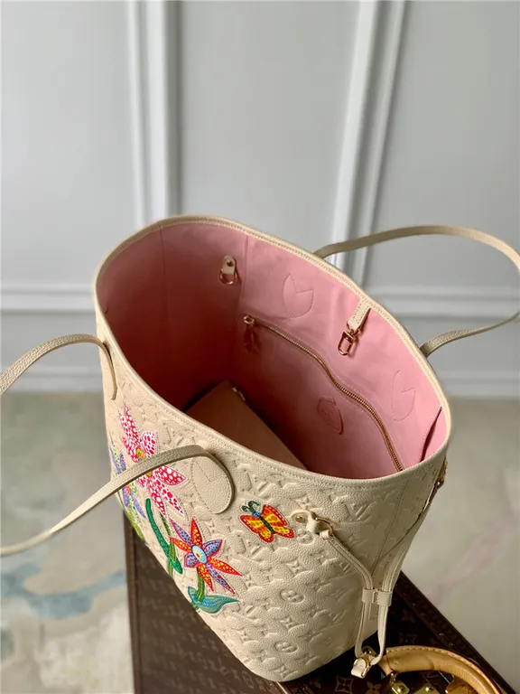 Louis Vuitton Bag - LITELUX