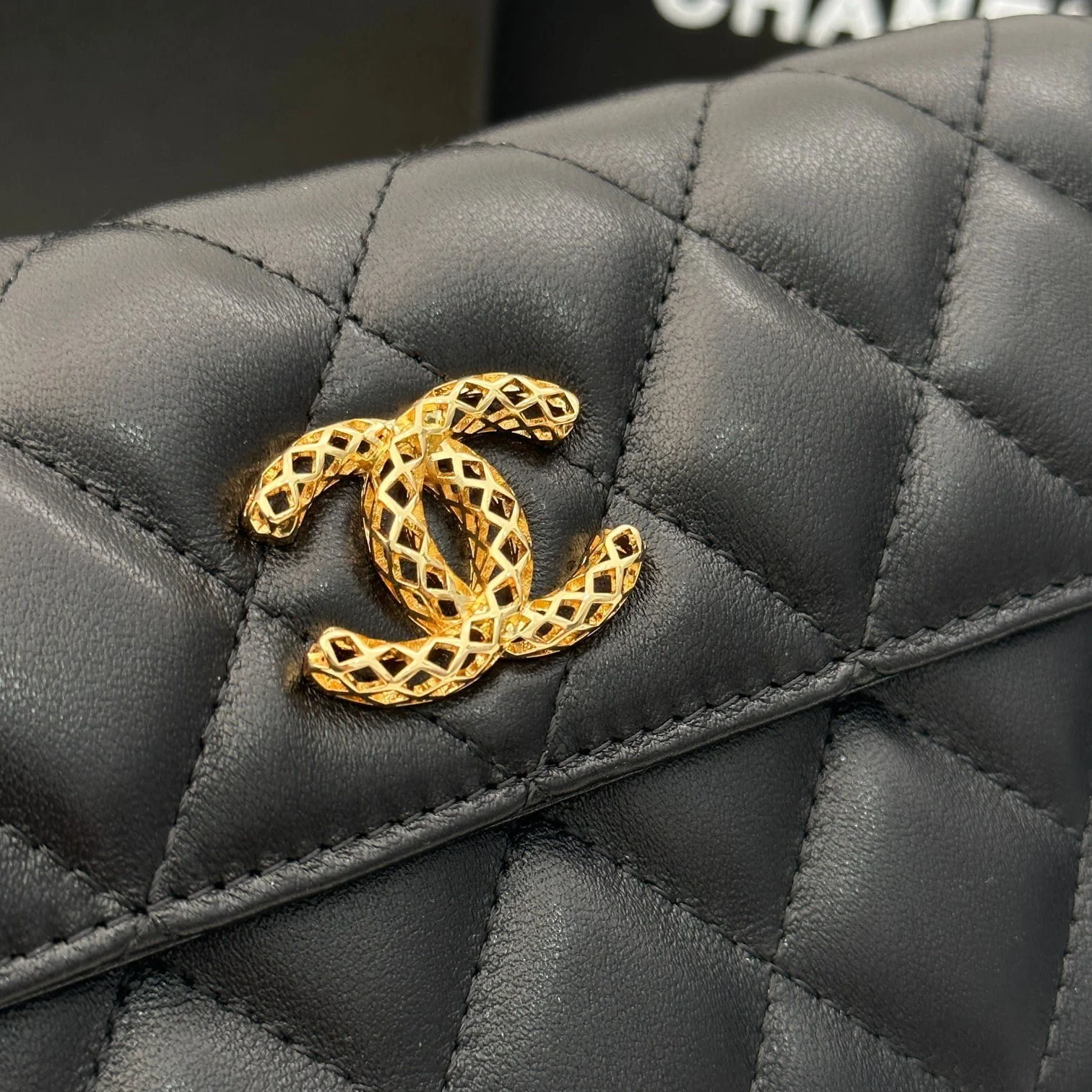 Chanel Rhombus cowhide chain crossbody bag black 8001 size: 18*10.5*3.5 cm - LITELUX