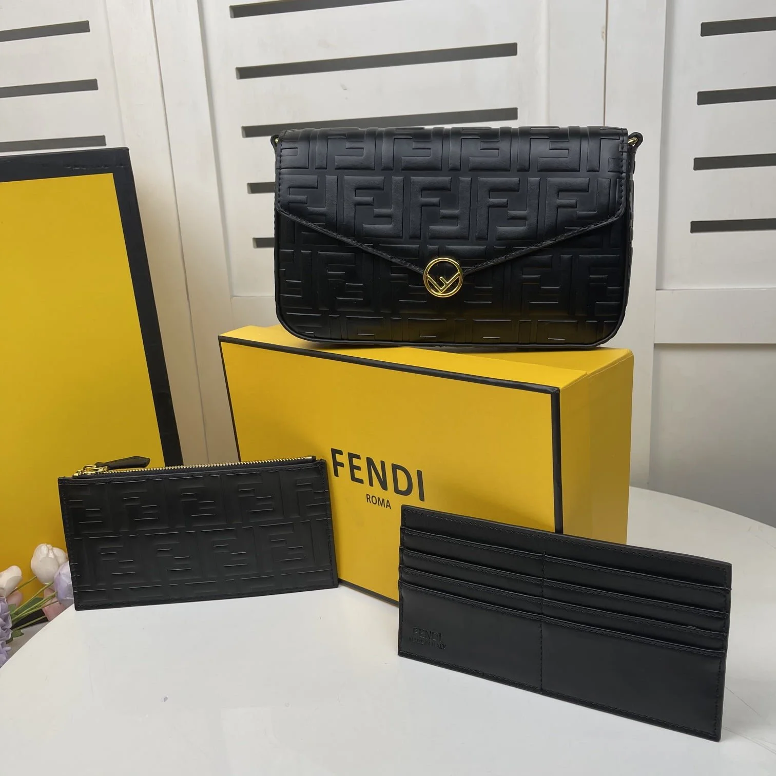 FENDI Three-piece leather wallet 2122 Size: 23CM - LITELUX