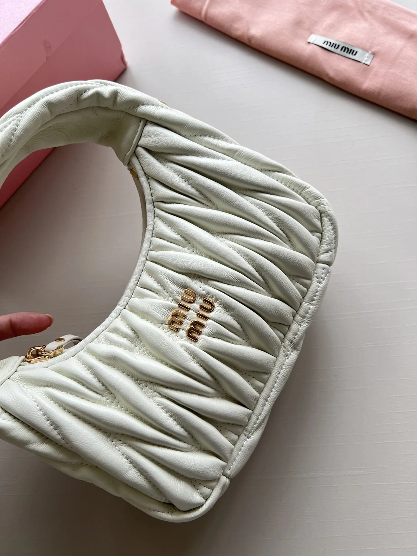 MiuMiu hobo wander sheepskin handbag size: 20*13*6cm - LITELUX