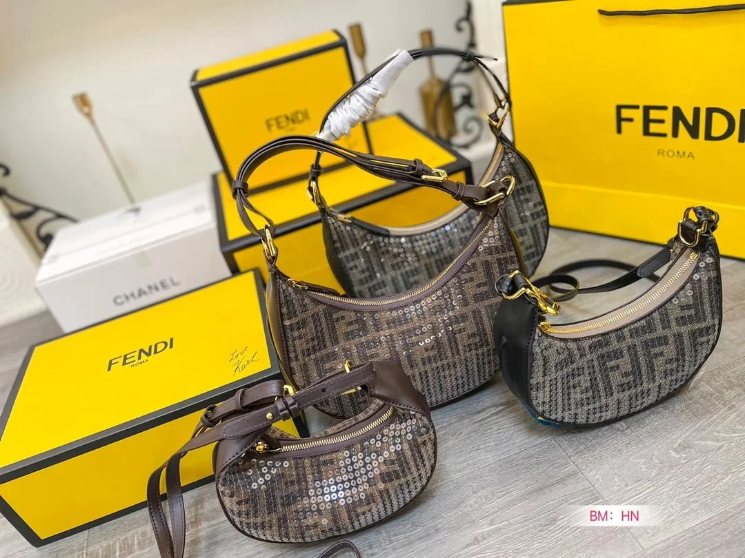 FENDI half moon bag underarm bag Size: 20*10cm /25*13cm - LITELUX