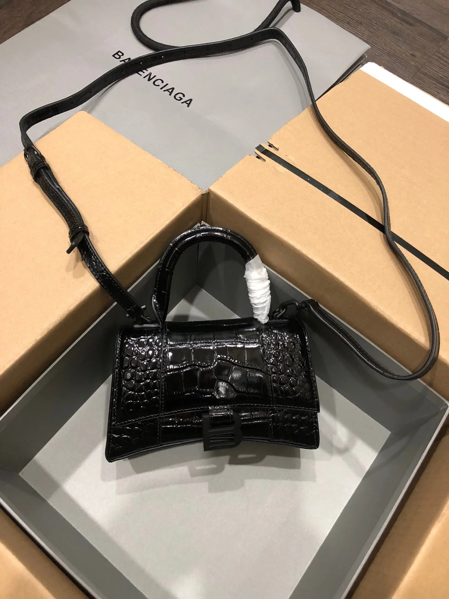 Balenciaga hourglass crocodile with black buckle size S: 19*8*21cm  L: 23x10x24cm - LITELUX