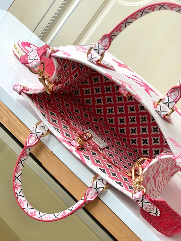 Louis Vuitton bag - LITELUX