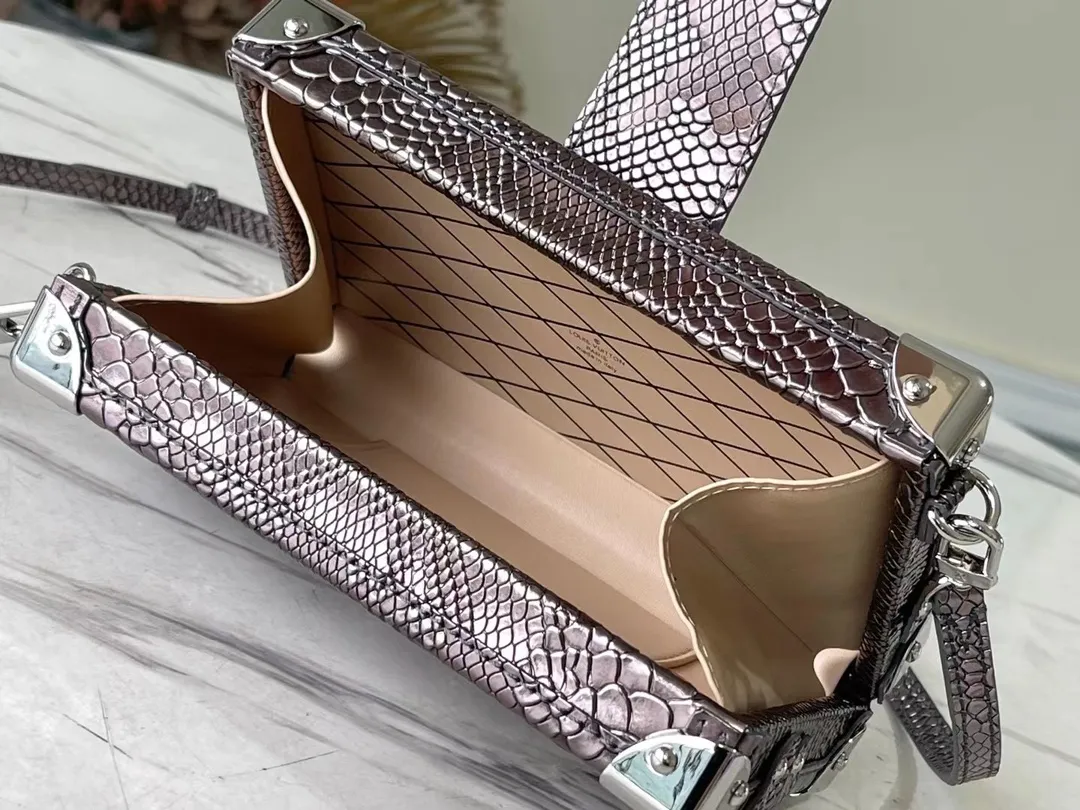 Louis Vuitton bag - LITELUX