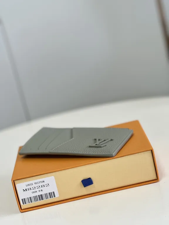 Louis Vuitton bag - LITELUX