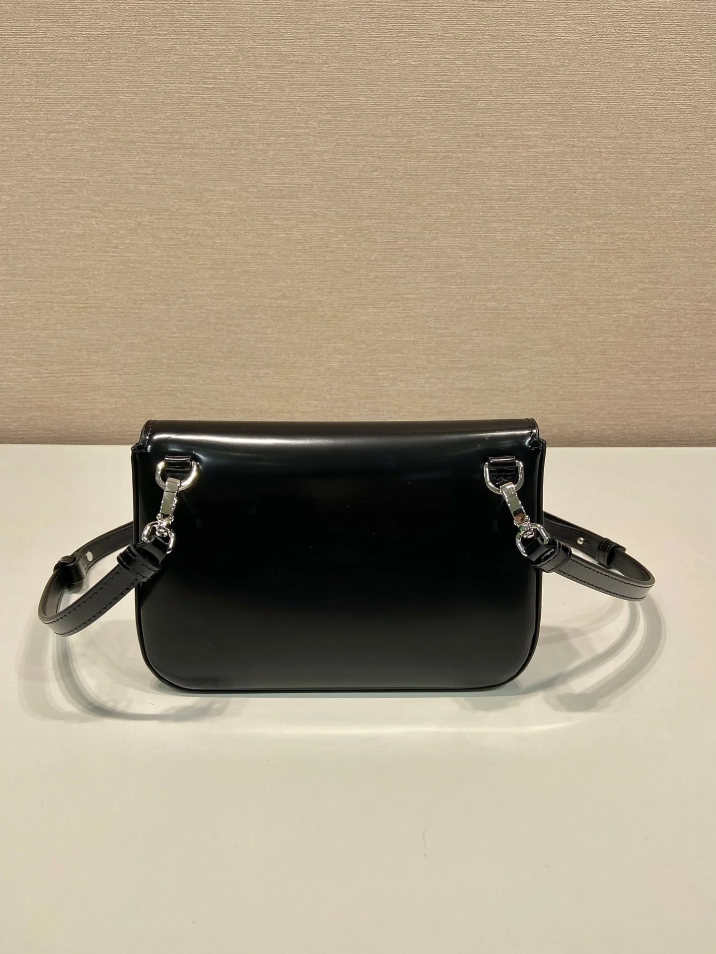 Prada Glossy leather shoulder bag 2vd061 size: 18*12.5*2.5cm - LITELUX