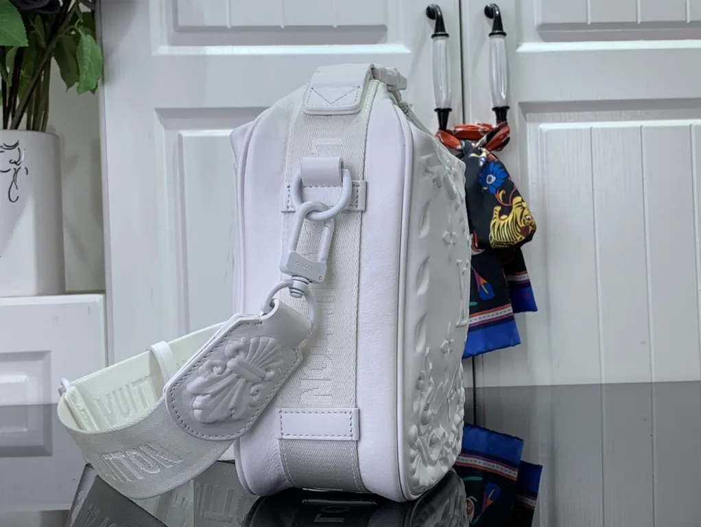 Louis Vuitton bag - LITELUX